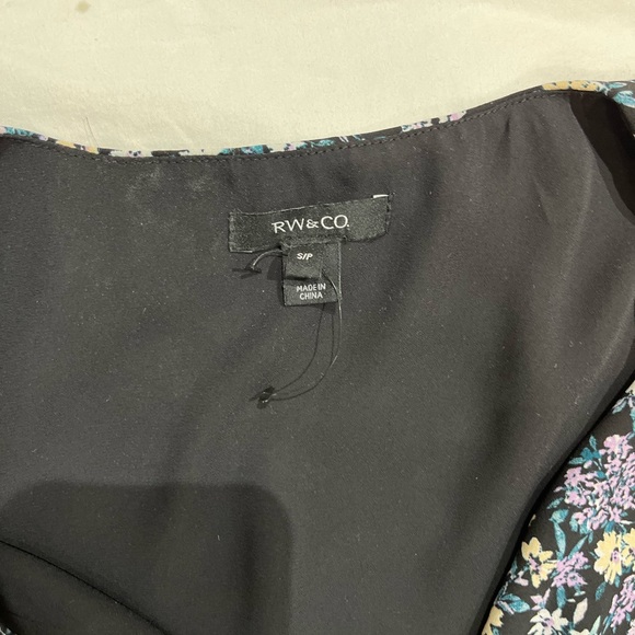 NWT RW&Co button down dress - Picture 2 of 2